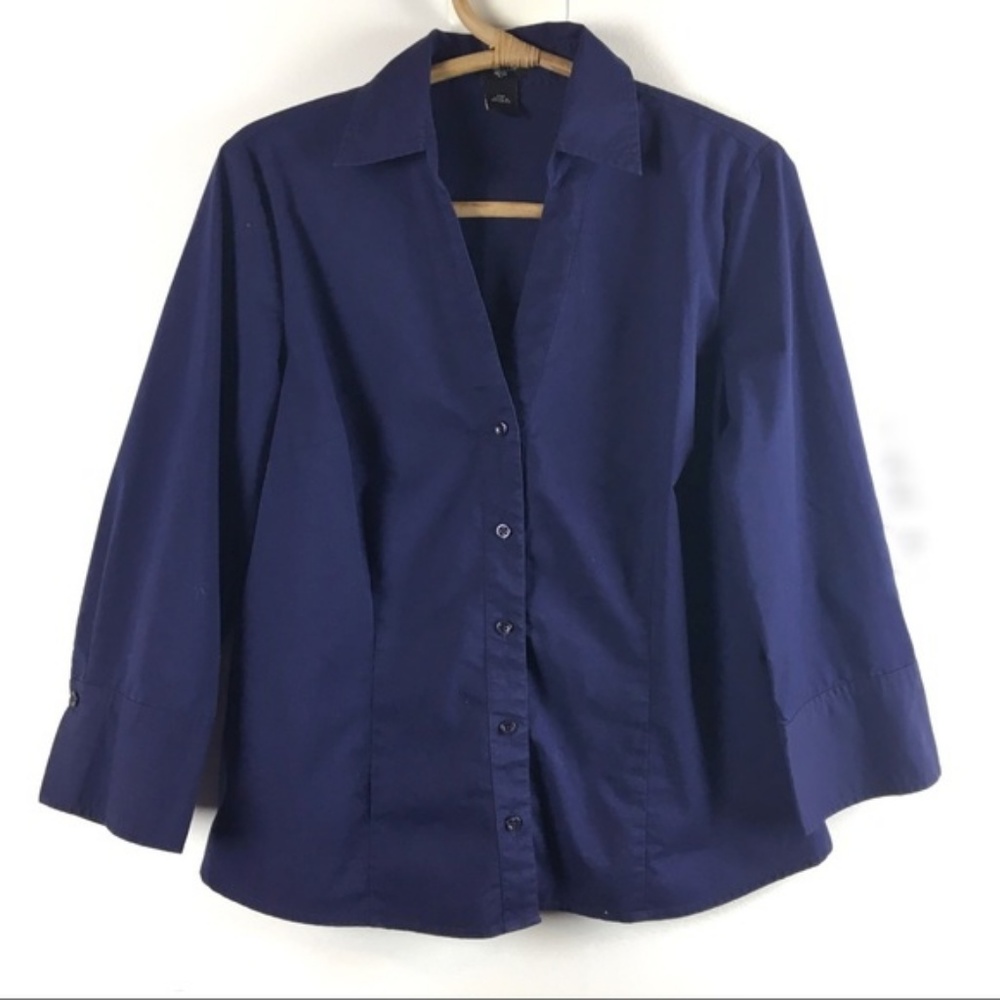 Ann Taylor petite navy blue button up top | 14P
